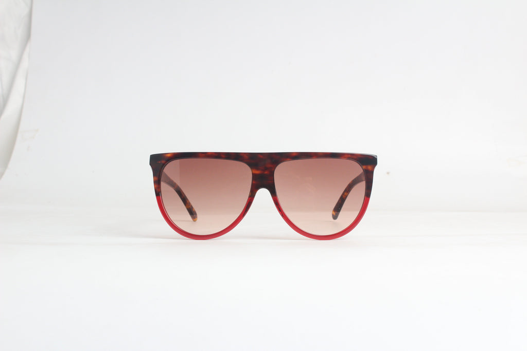 Viral Tortoiseshell Sunglasses for Women – Trendy Oversized Frame & Street Style Versatile Shades