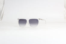 Load image into Gallery viewer, Viral Tortoiseshell Sunglasses for Women – Trendy Oversized Frame &amp; Street Style Versatile Shades