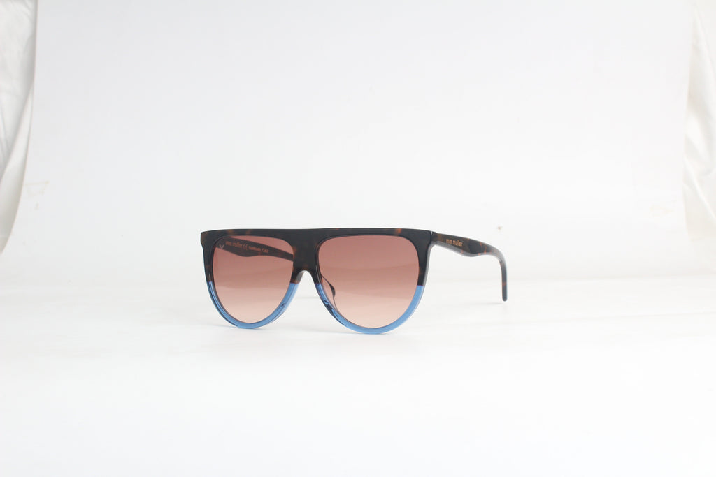 Viral Tortoiseshell Sunglasses for Women – Trendy Oversized Frame & Street Style Versatile Shades