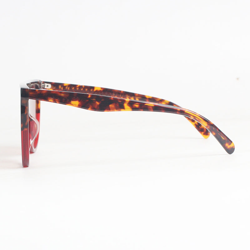 Viral Tortoiseshell Sunglasses for Women – Trendy Oversized Frame & Street Style Versatile Shades